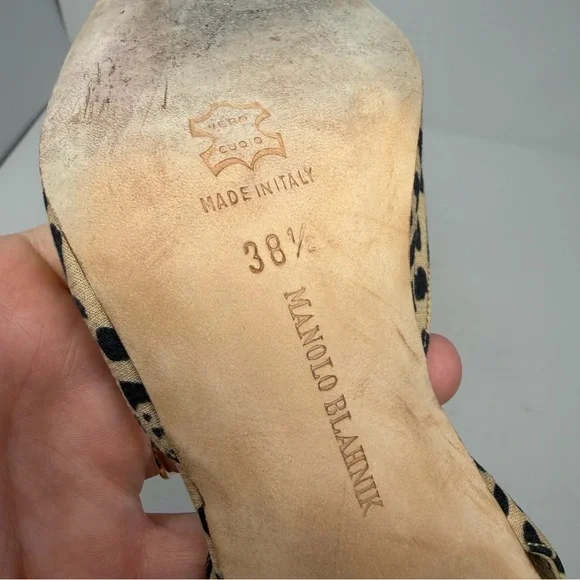 Manolo Blahnik Carolyne Leopard Print Canvas Slingback Heels Womens Size EU 38.5 - Picture 9 of 9